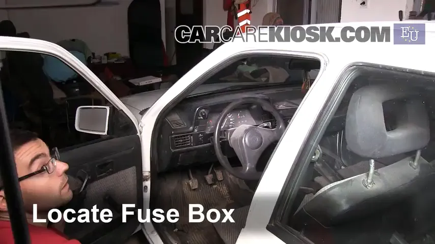 1990 Opel Kadett 1.4 i 1.4L 4 Cyl. Fusible (intérieur)